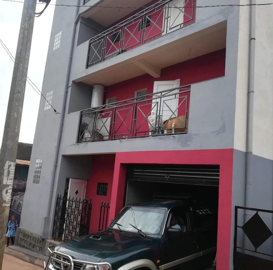 Appartements Andrian Location 塔那那利佛 外观 照片